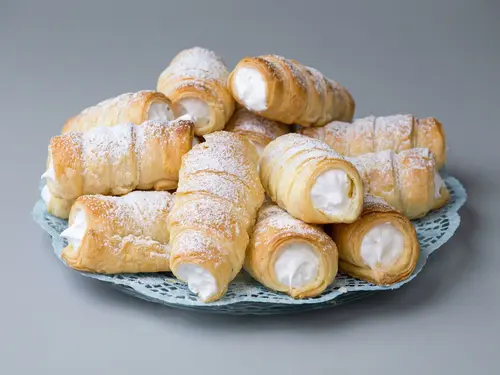 Cream Roll