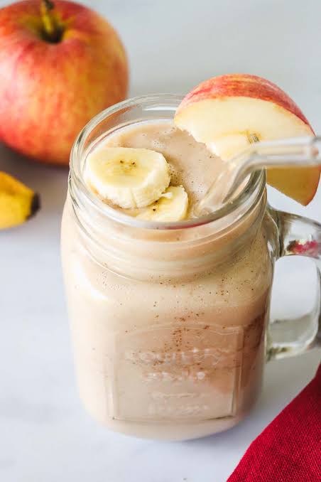APPLE/BANANA MILKSHAKE